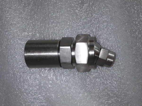 萬向球接頭，調(diào)節(jié)噴嘴噴水方向